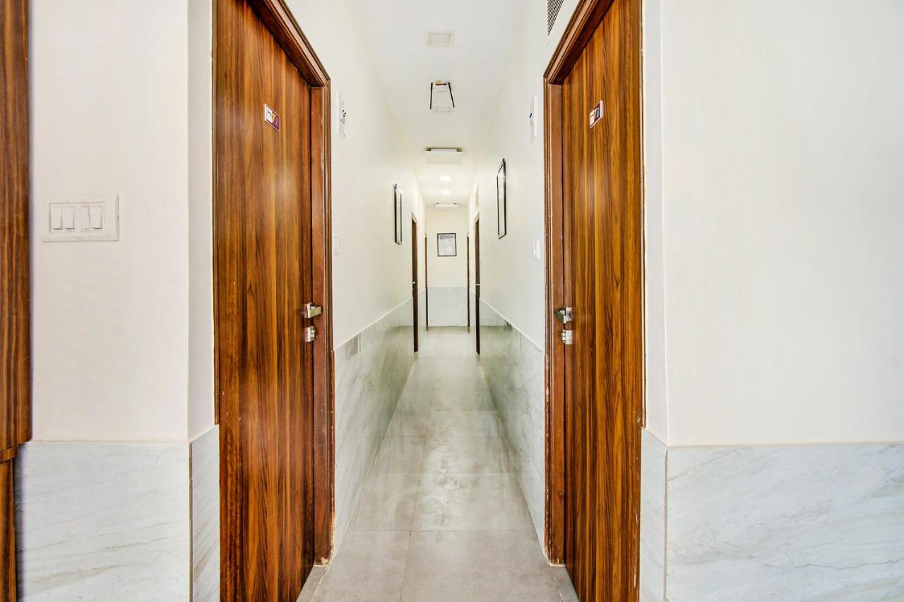 Fabexpress Terminus Square Hotel Bombaim