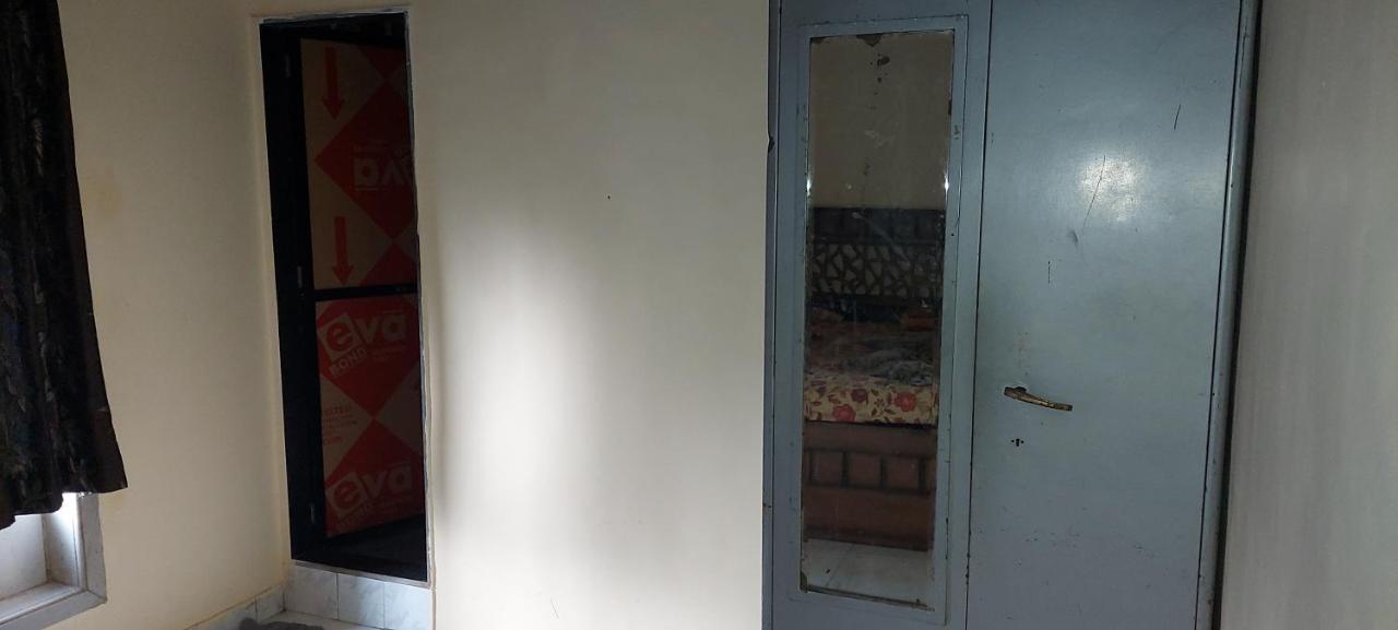 Apartment Kunal World 9