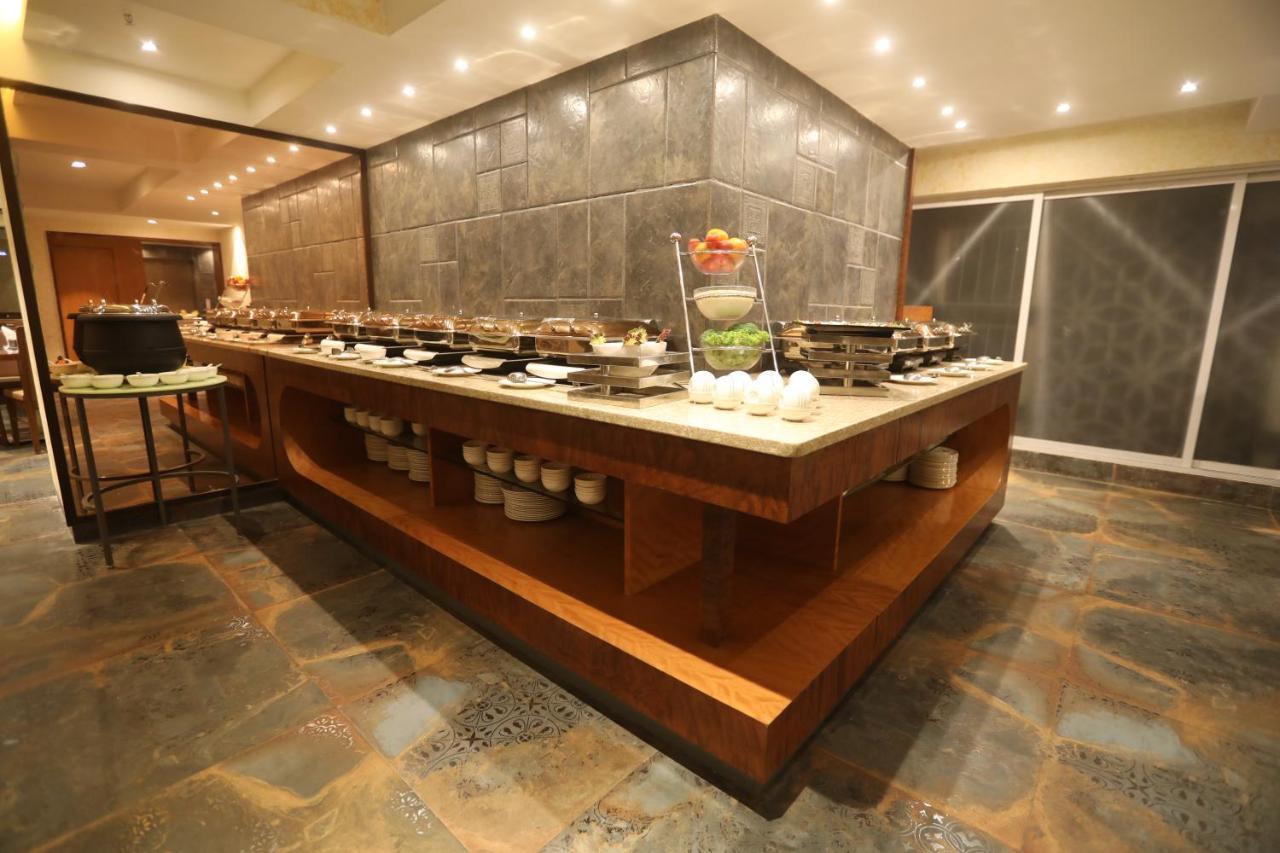 Cliffton Hotel Mumbai