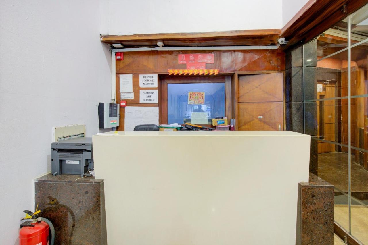 Capital O 77295 Bansidhar Bhuvan 3* Mumbai