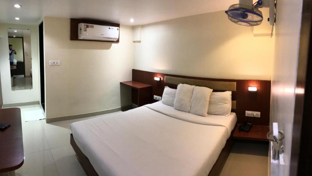 Hotel Castle Mumbai