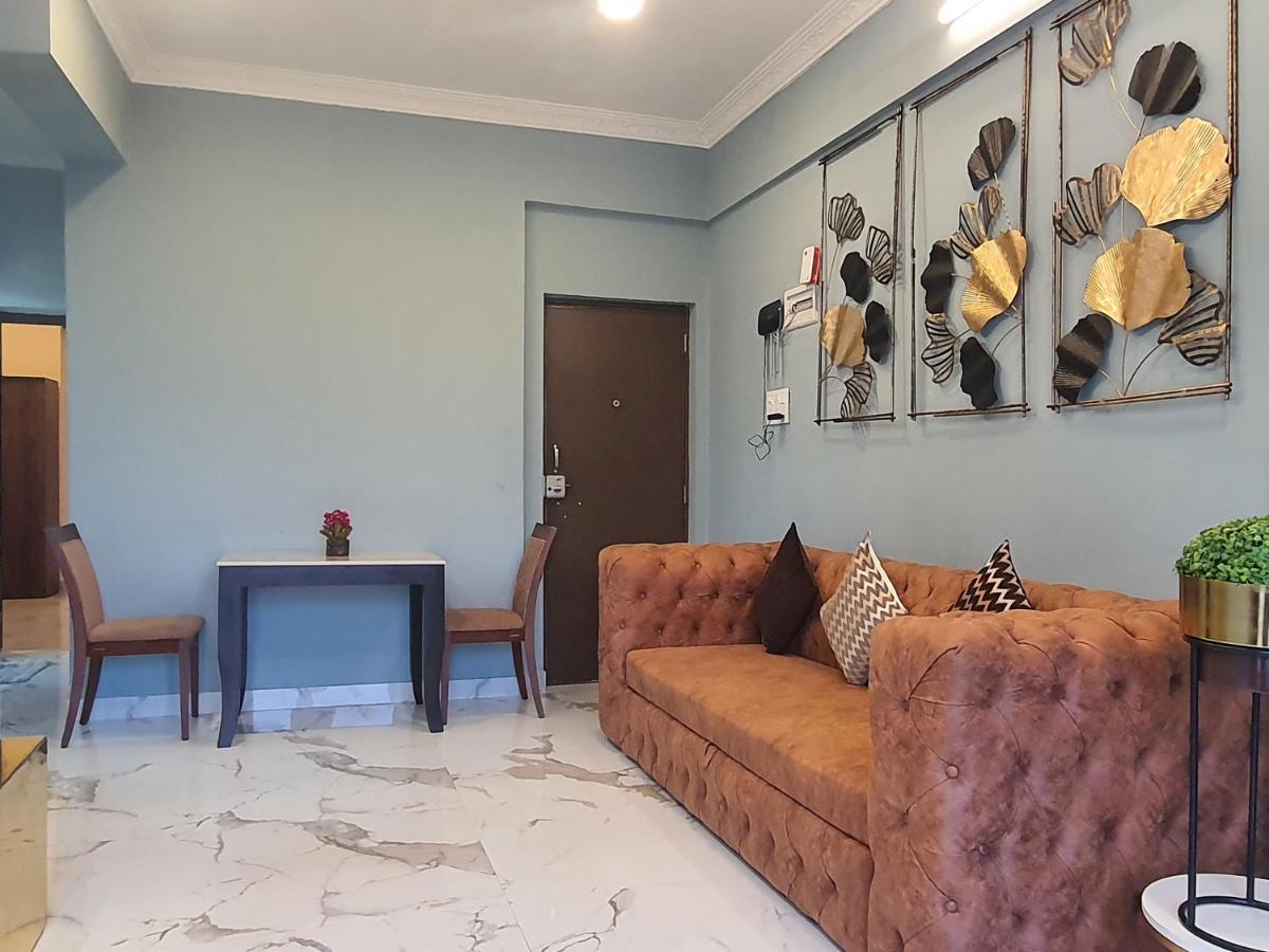 Osi Lilavati Bandra Apartment *