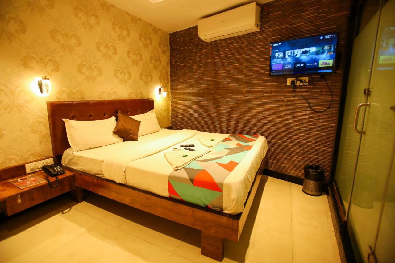 Garden Creek Residency - Near To International Airport Bombaim