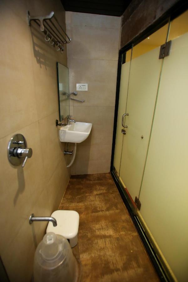 Garden Creek Residency - Near To International Airport 3* Bombaim