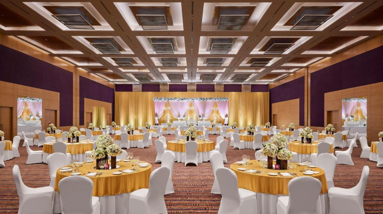 Grand Hyatt And Residences Hotel Mumbai