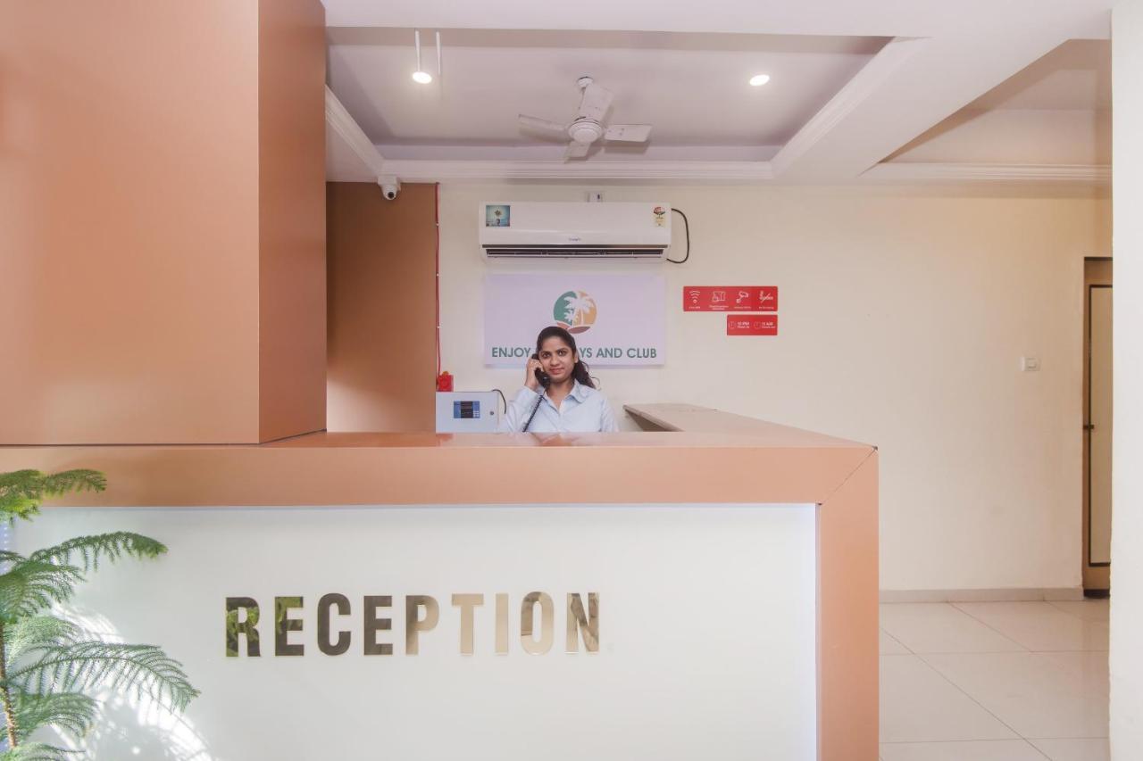 Capital O Orbit Near Infiniti Mall Hotel