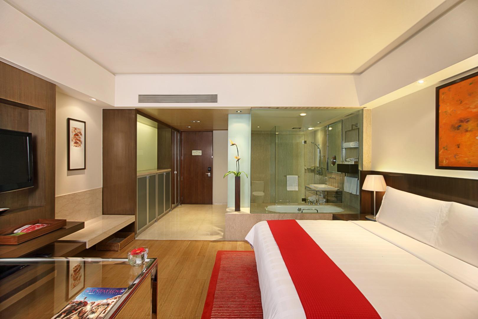 Trident Bandra Kurla 5*