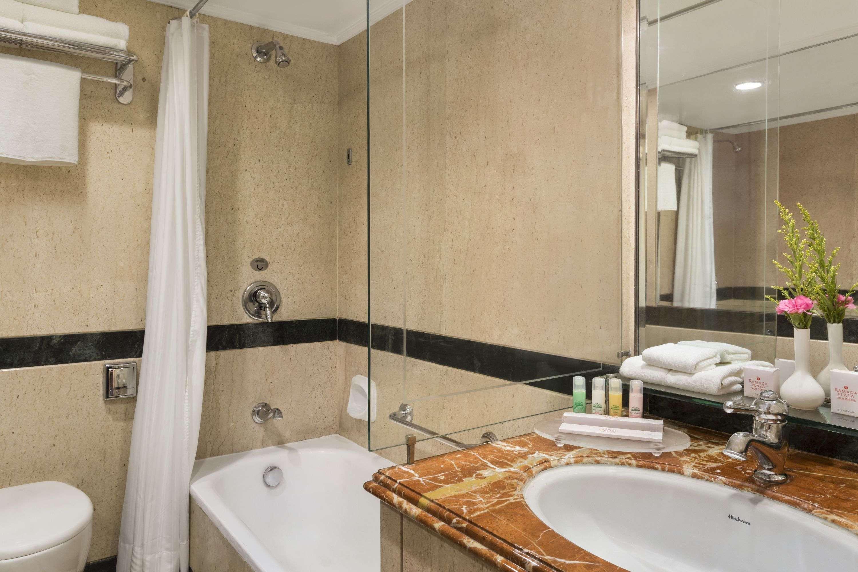 Hotel Ramada Plaza By Wyndham Palm Grove 5*