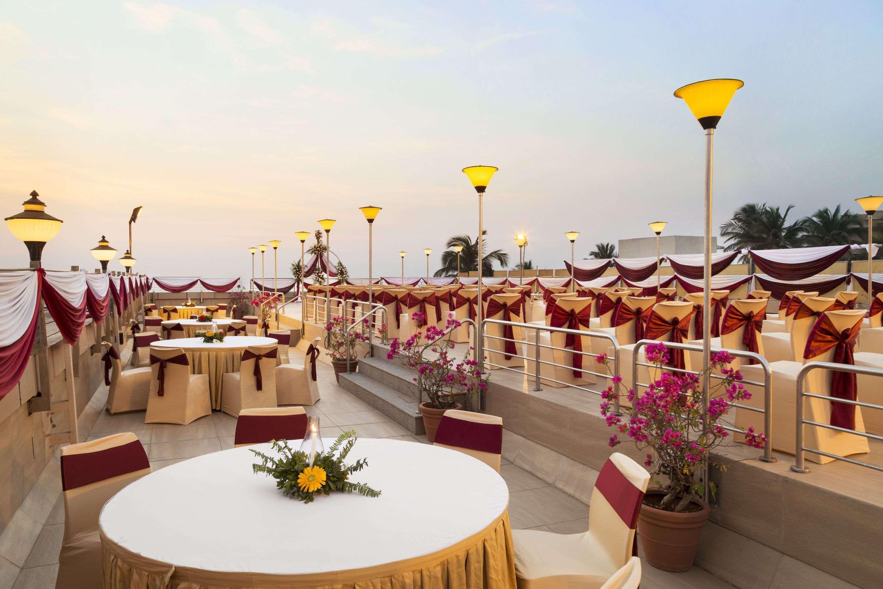 Ramada Plaza By Wyndham Palm Grove Hotel 5*
