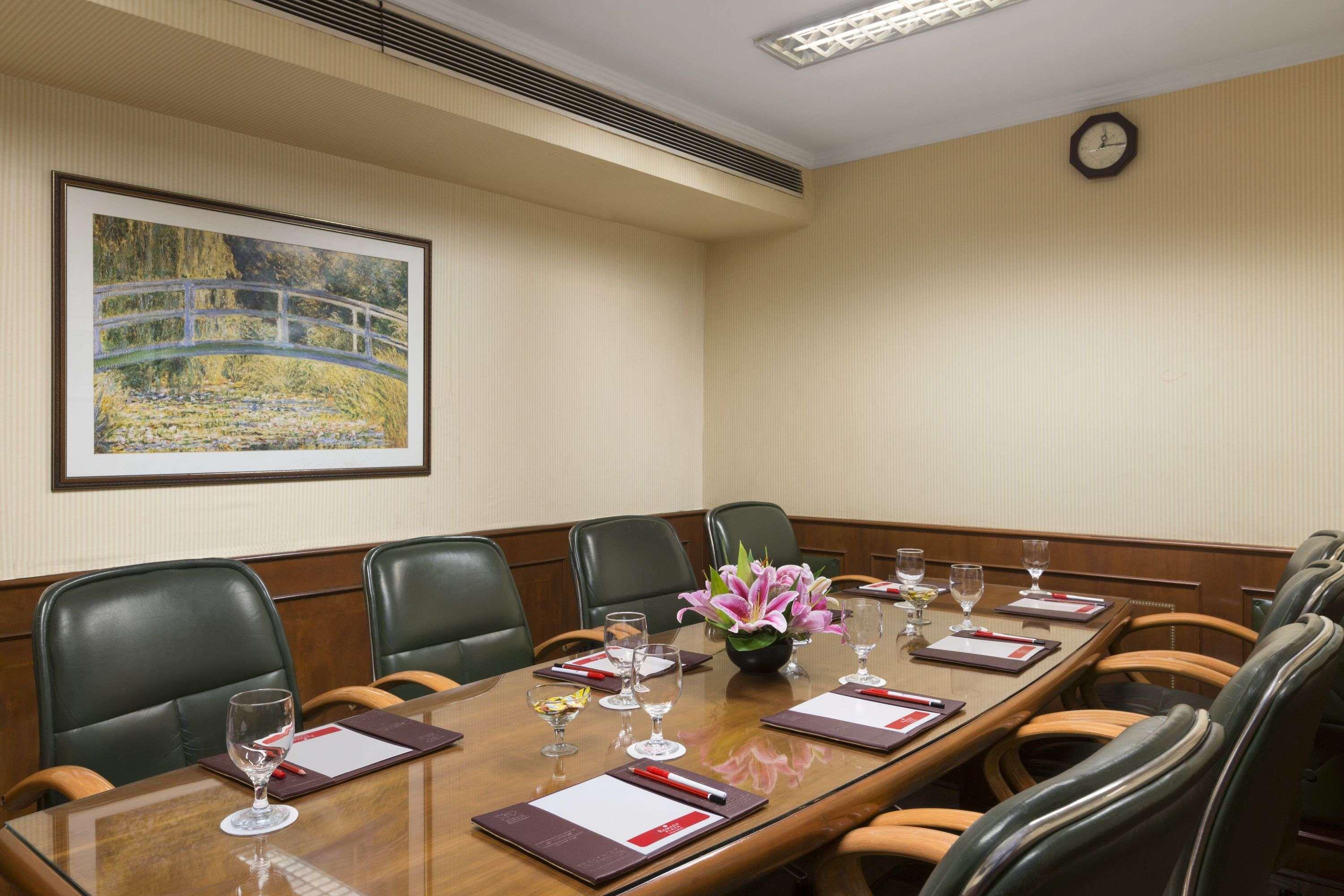 Ramada Plaza By Wyndham Palm Grove Hotel 5*