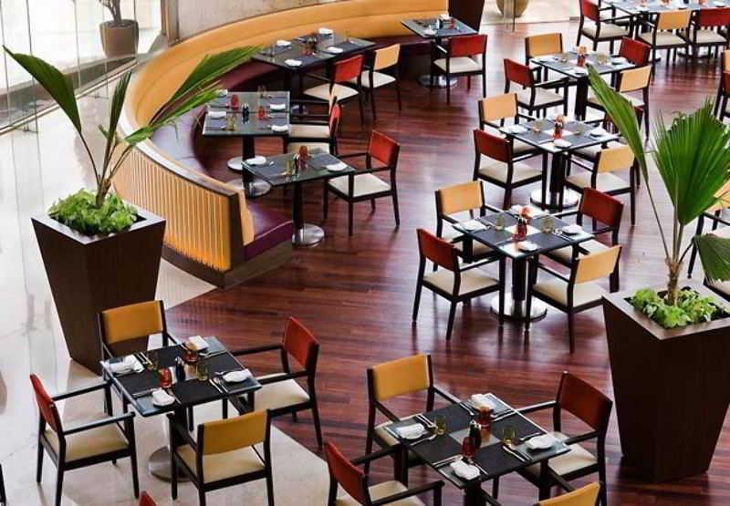 Hotel Courtyard By Marriott International Airport 5*