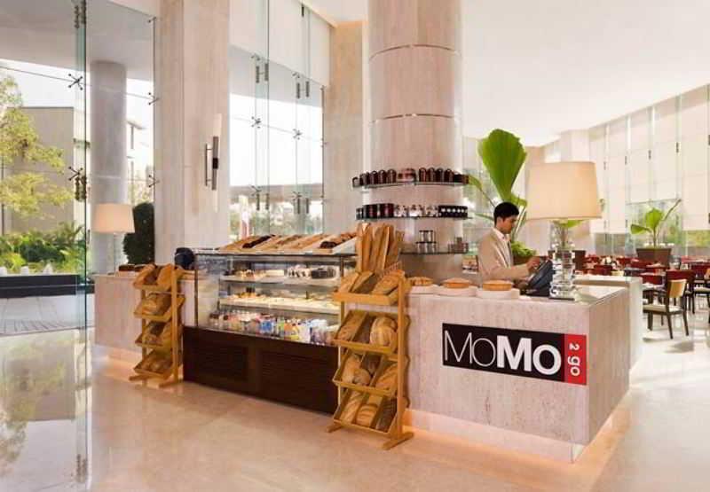 Courtyard By Marriott International Airport Hotel 5*