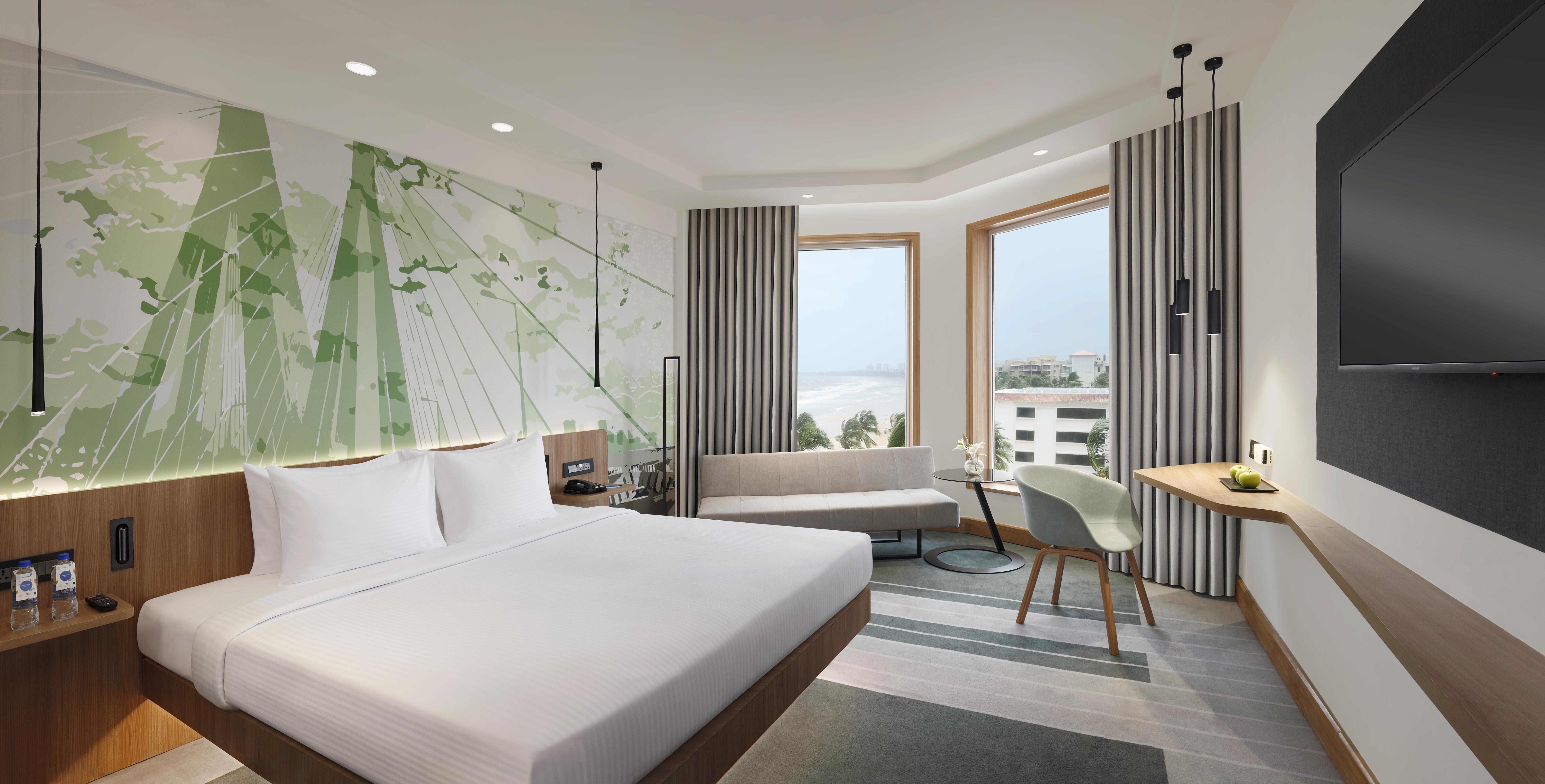 Hotel Novotel Juhu 5*