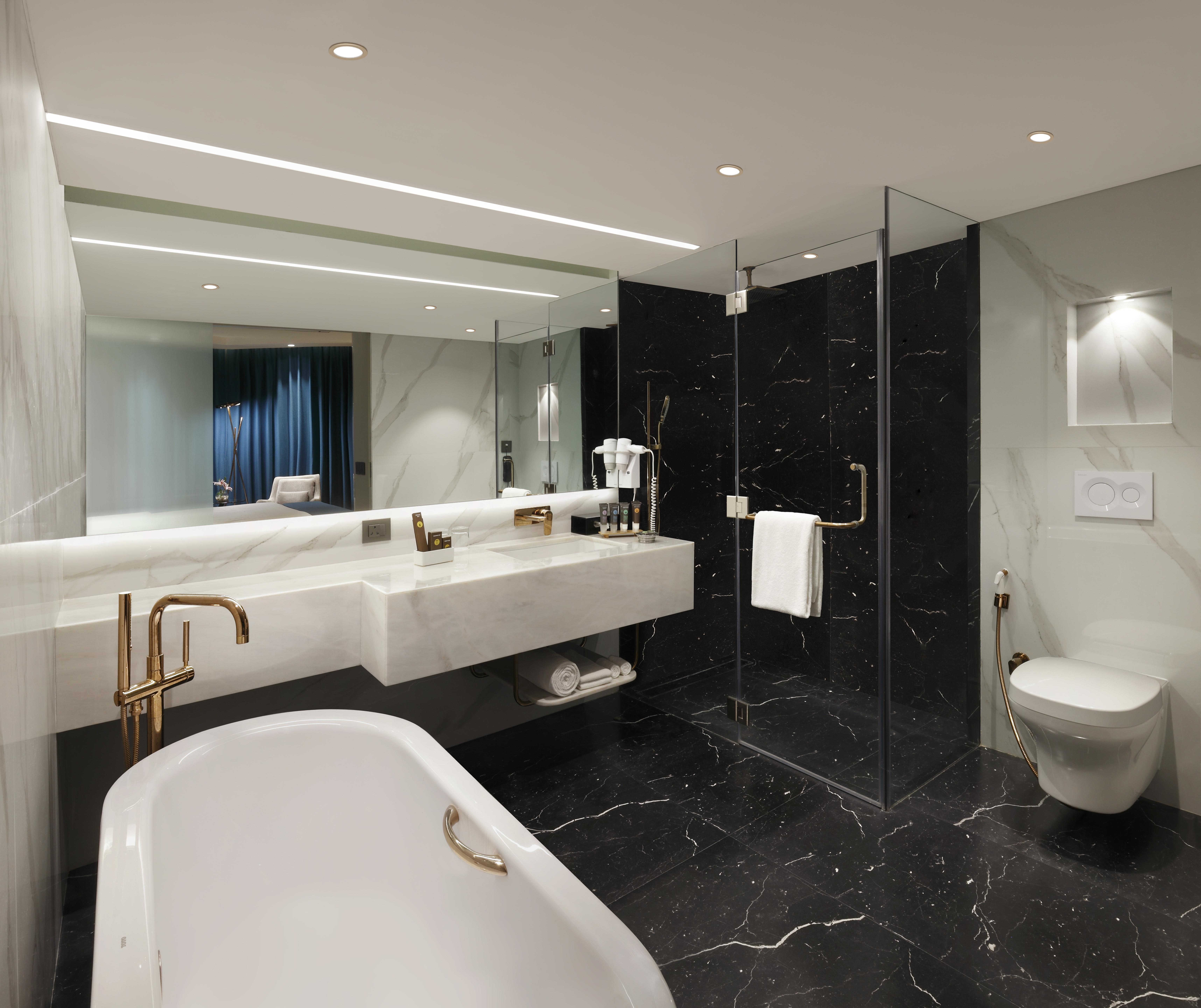 Hotel Novotel Juhu 5*