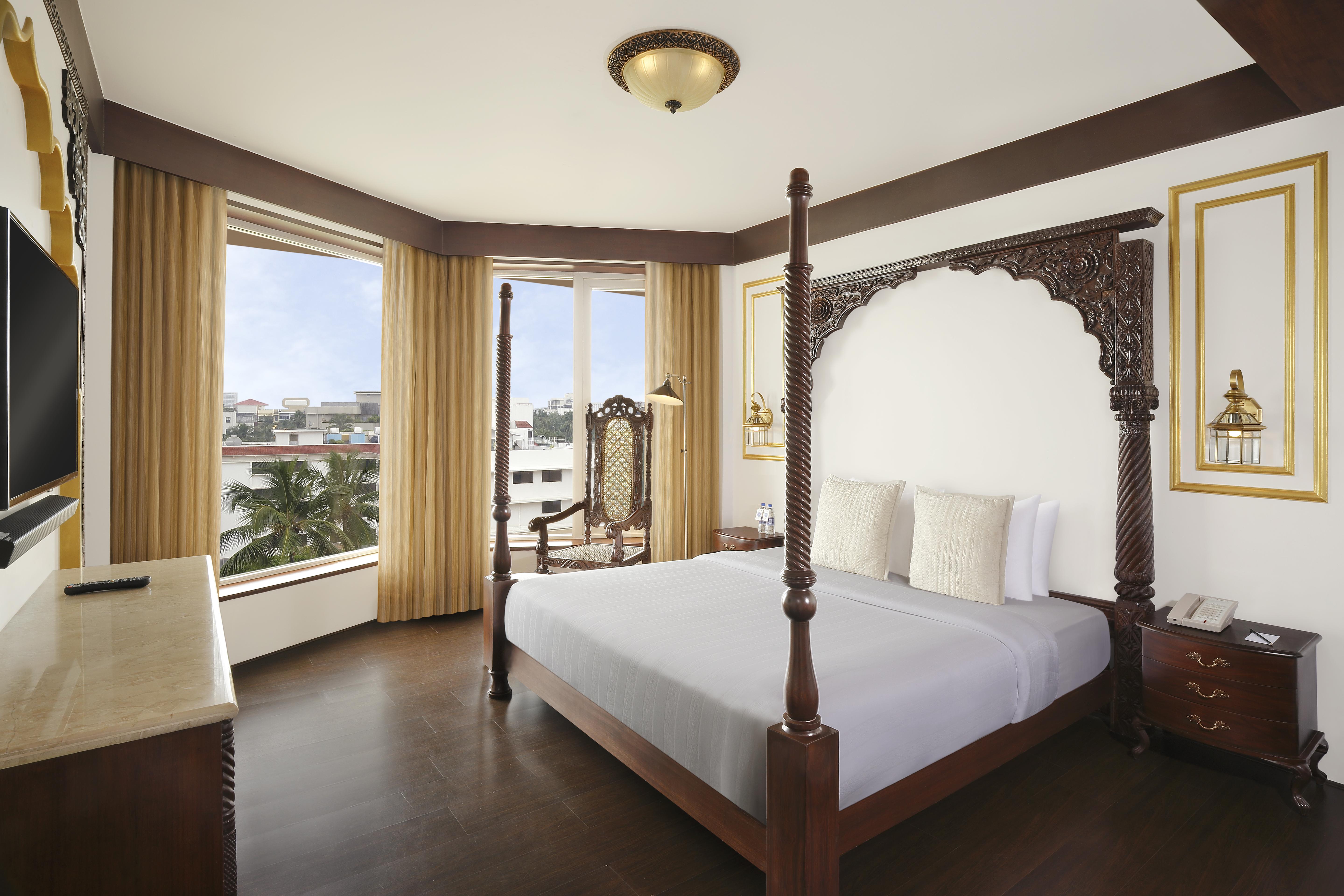Hotel Novotel Juhu 5*