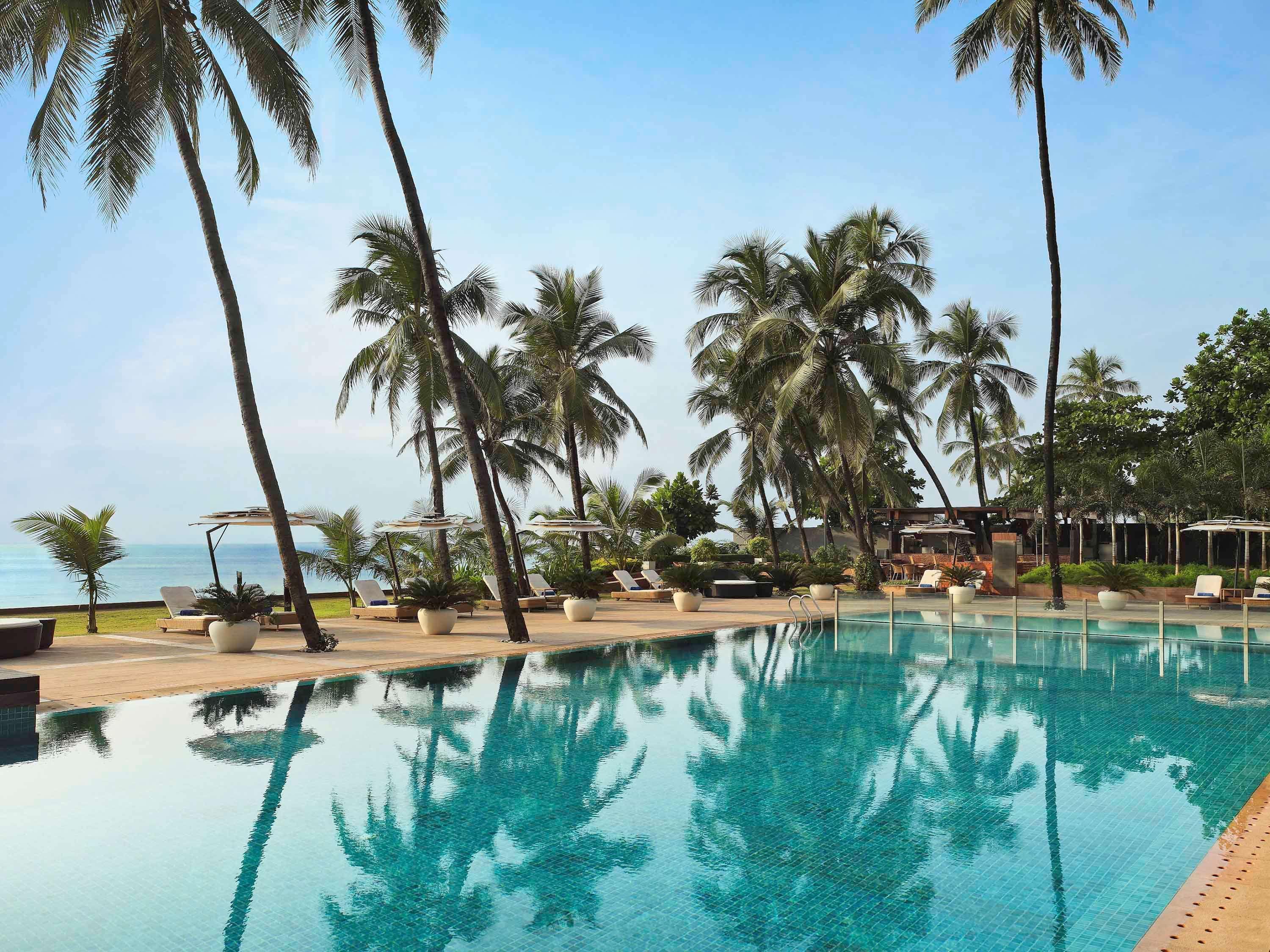Hotel Novotel Juhu 5*