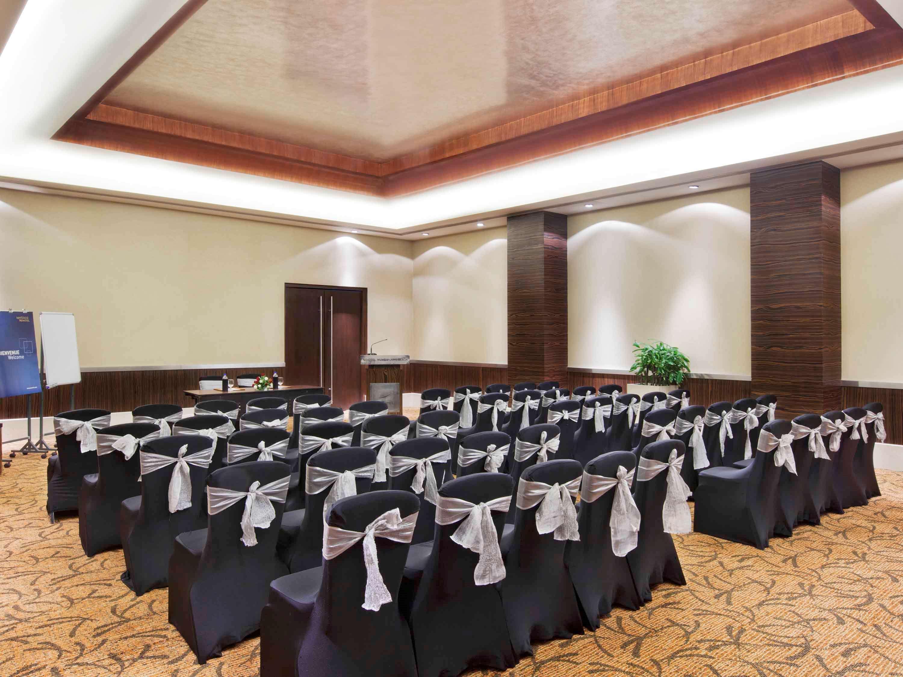 Hotel Novotel Juhu 5*