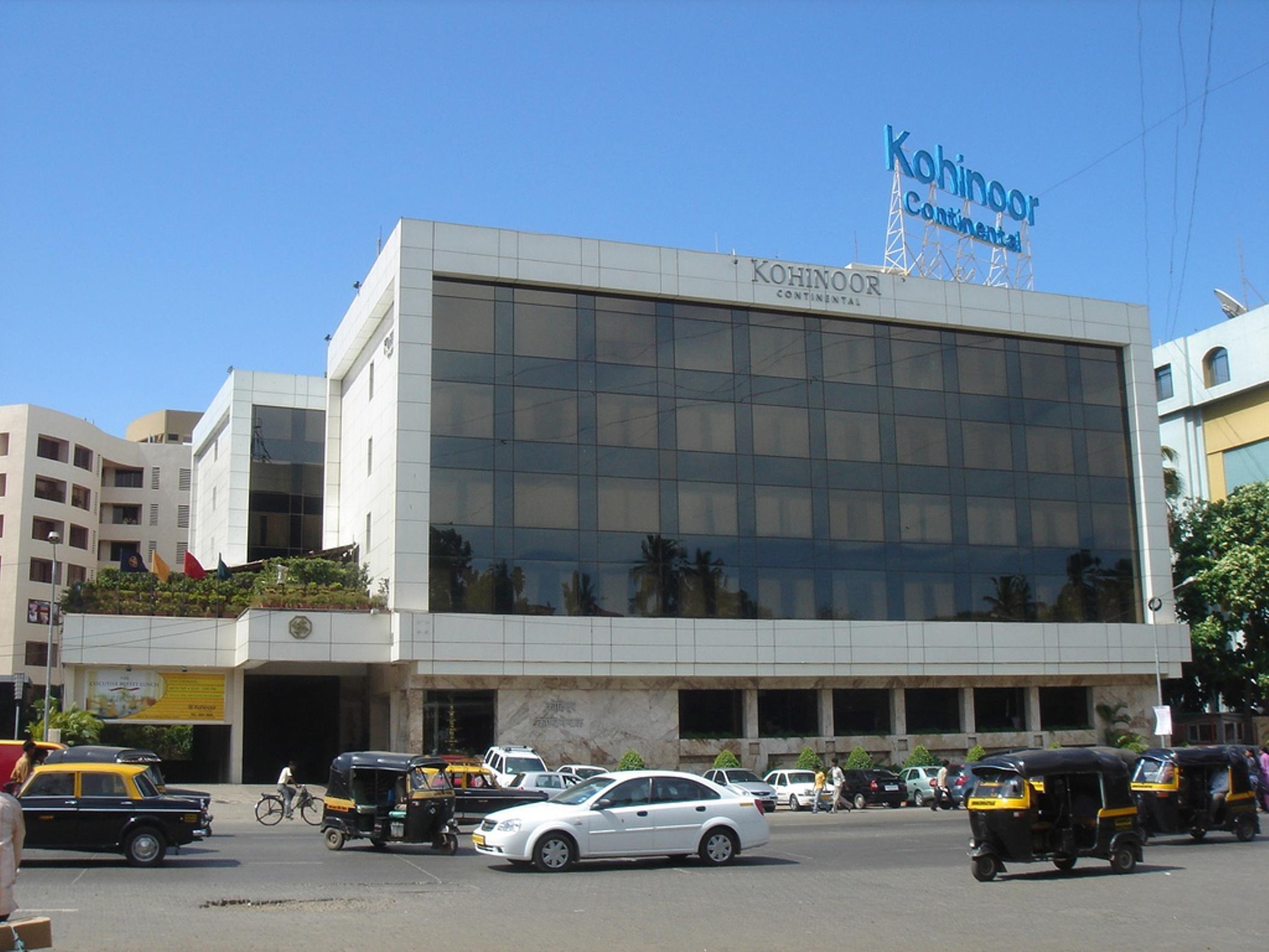 Kohinoor Continental, Airport Hotel 4*