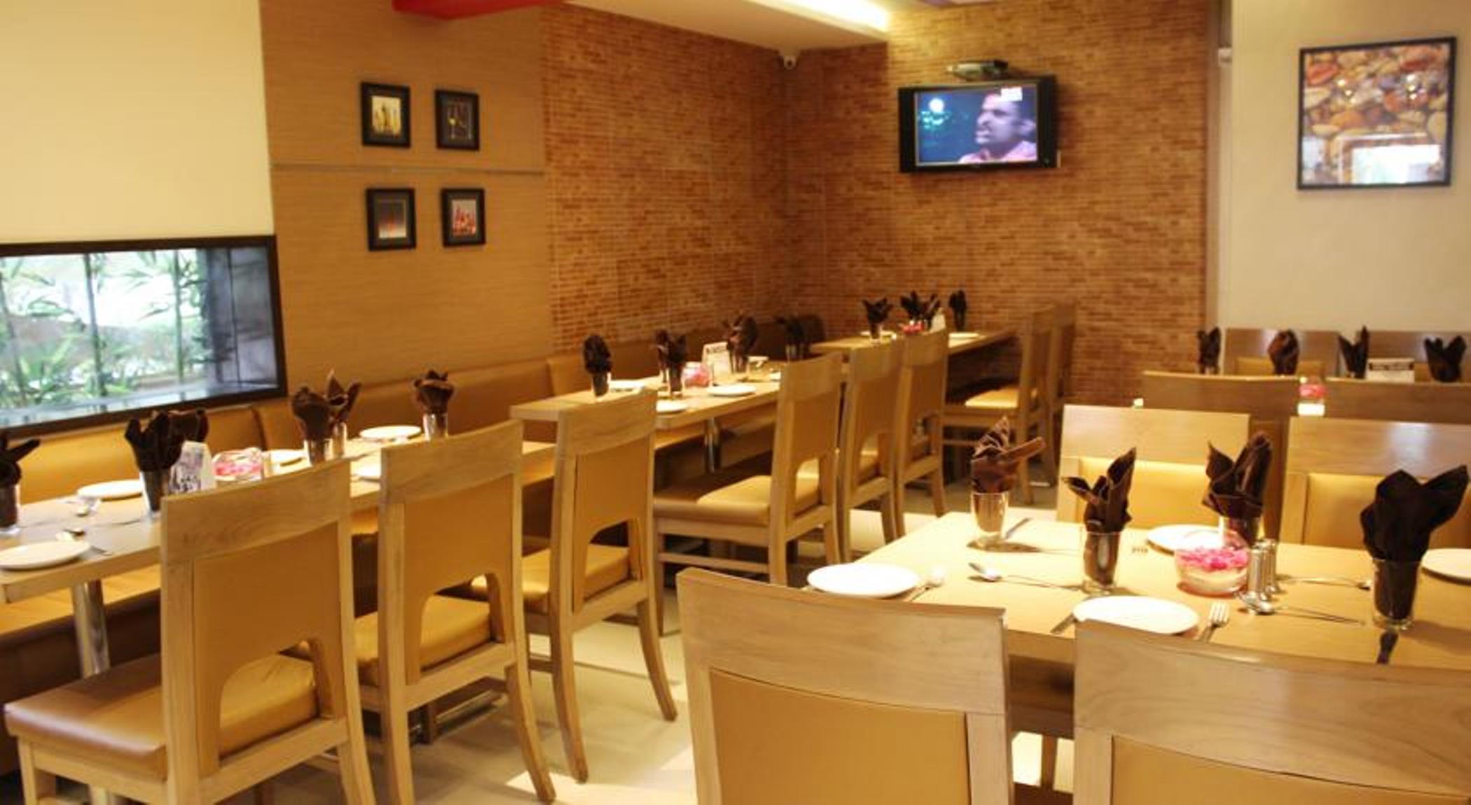 Hotel Oriental Aster - International Airport 4*