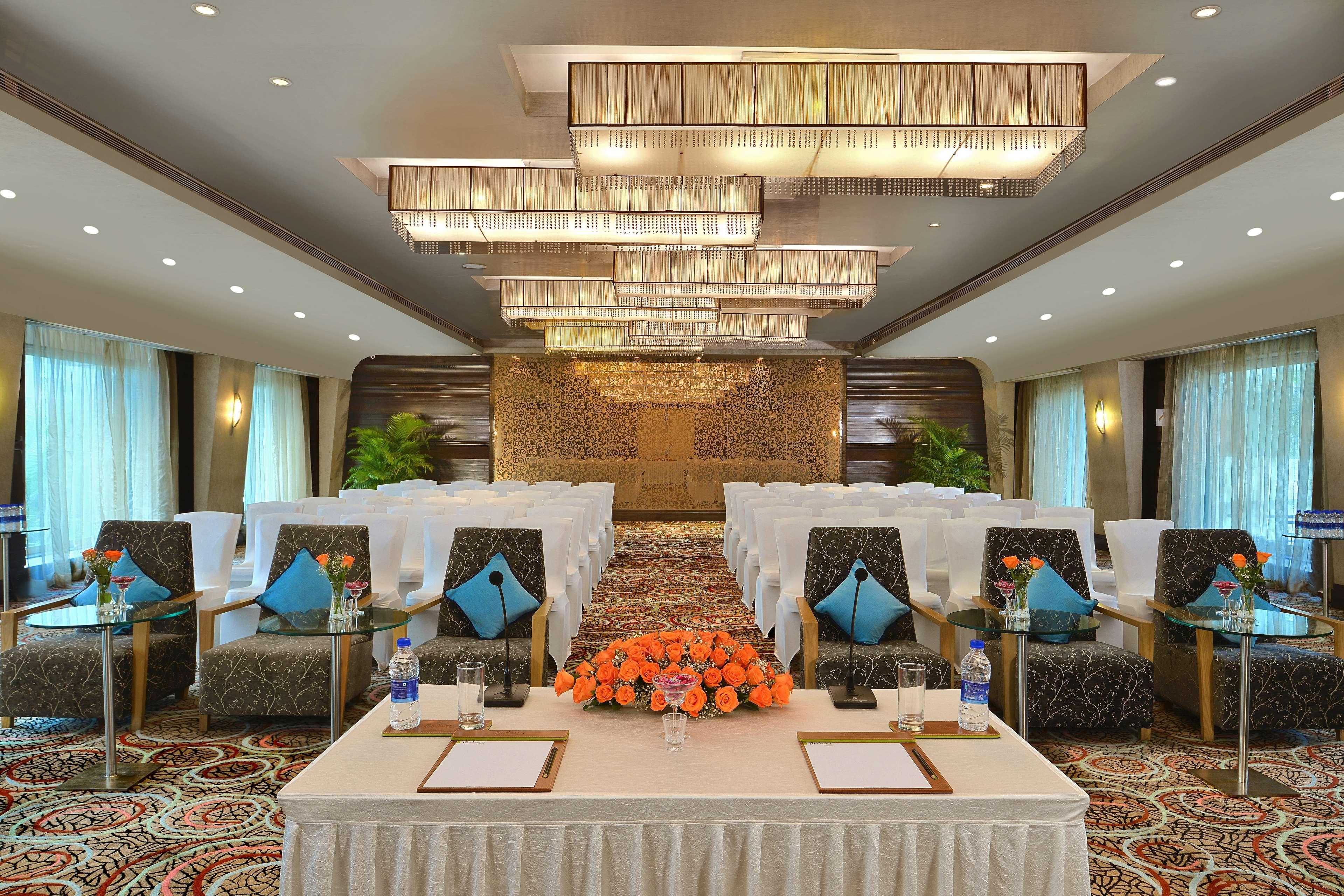 Hotel Radisson Goregaon 4*