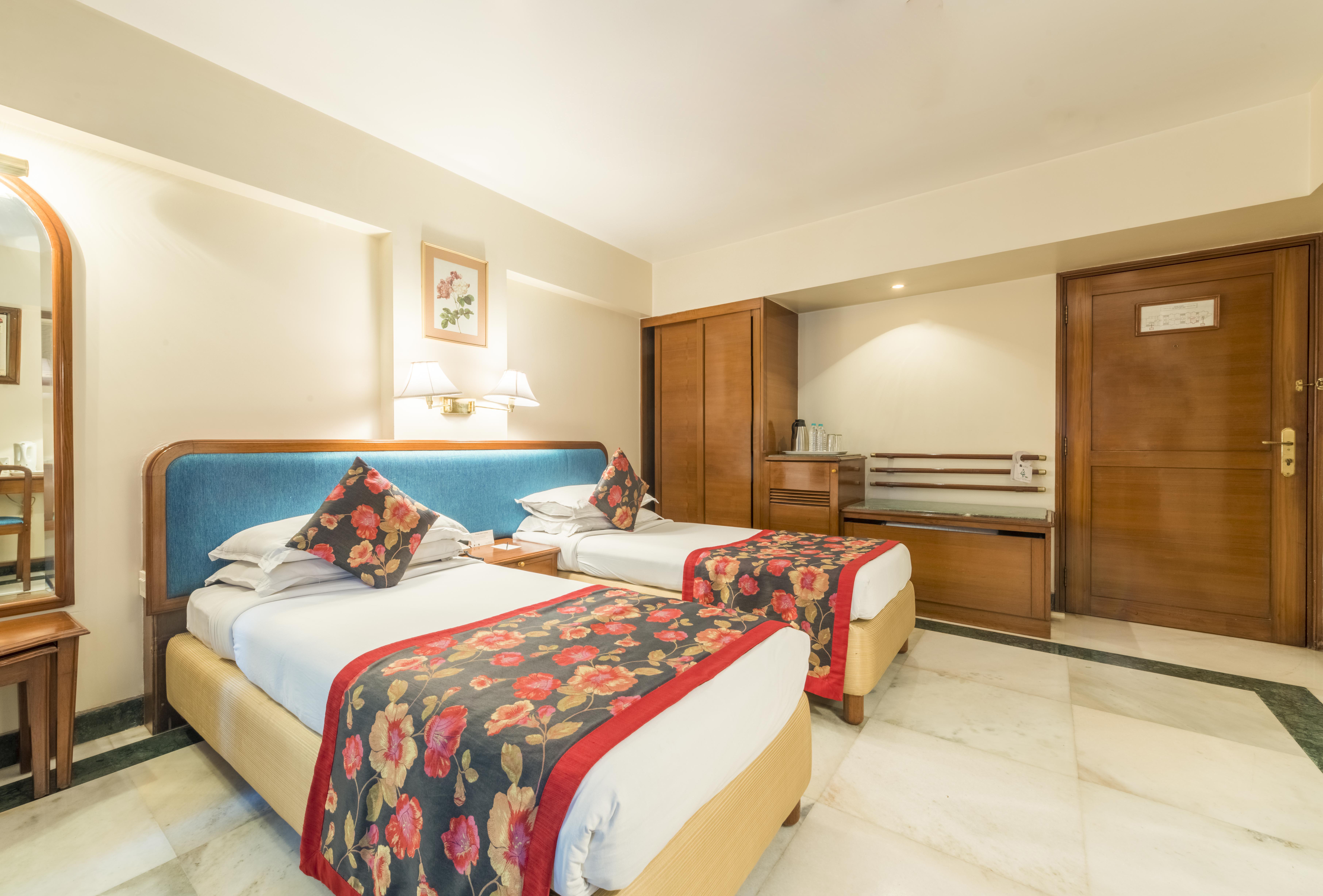 Hotel Parle International Mumbai