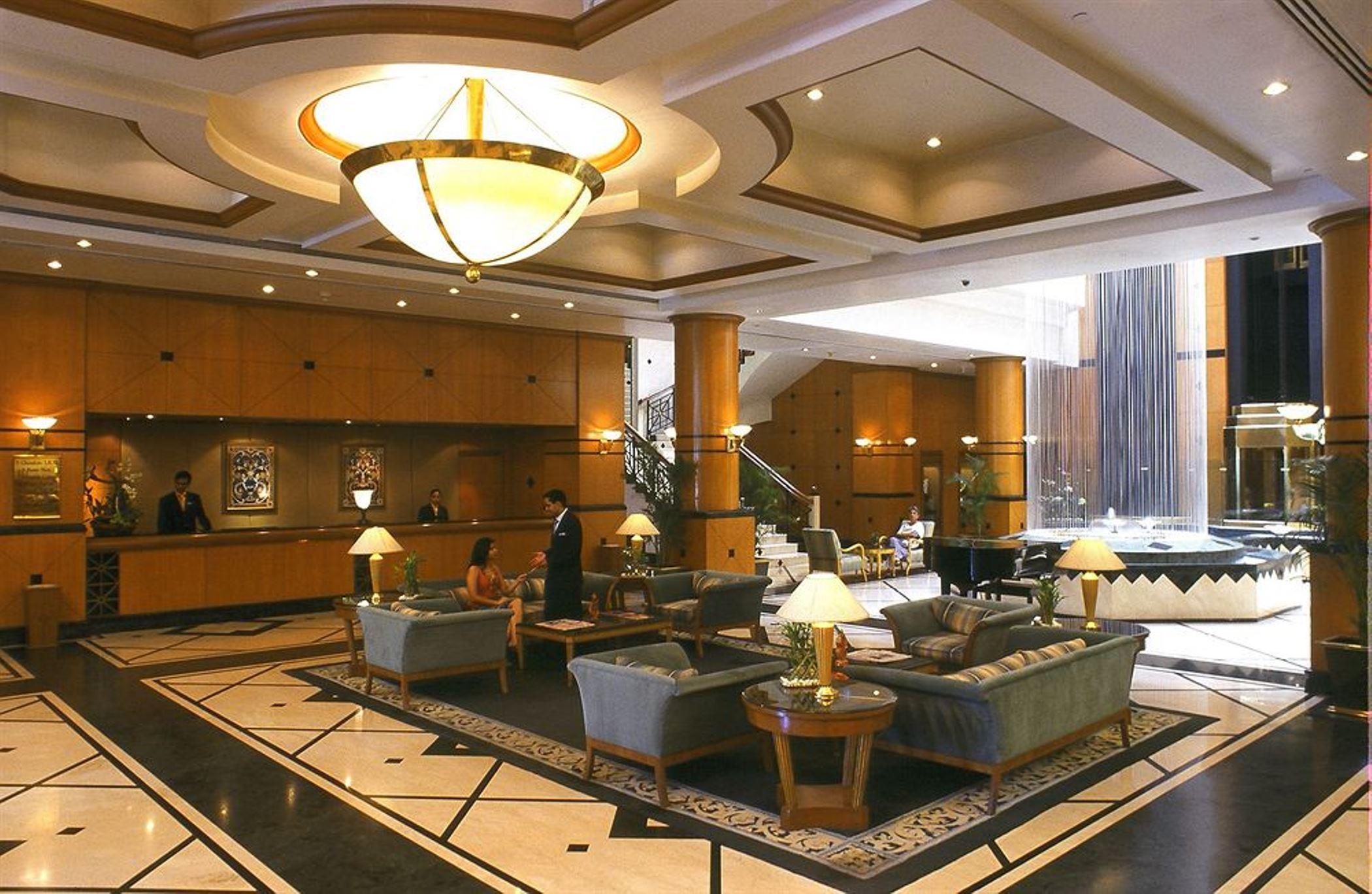 Hotel The Orchid Parle 5*