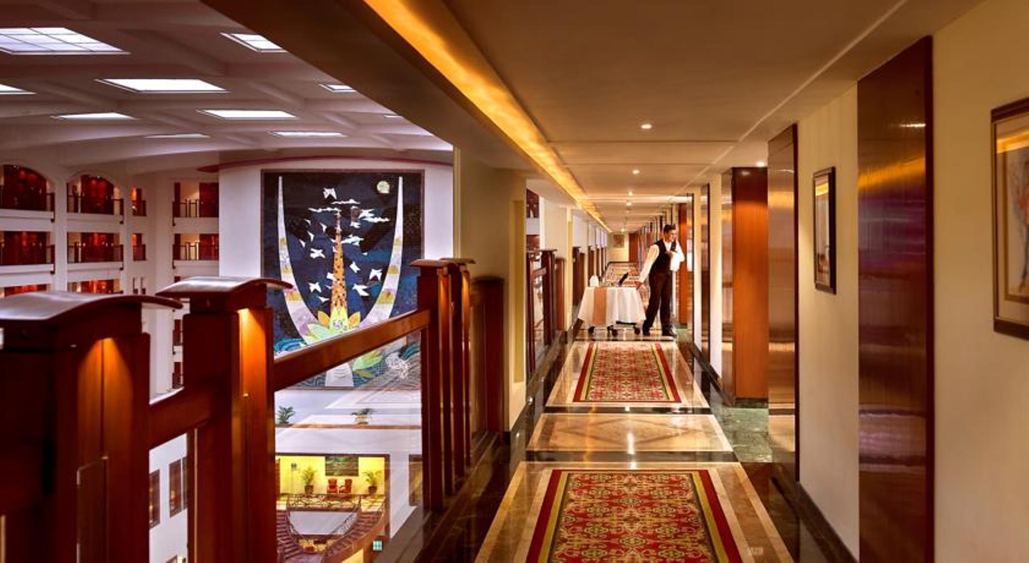 The Lalit 5*