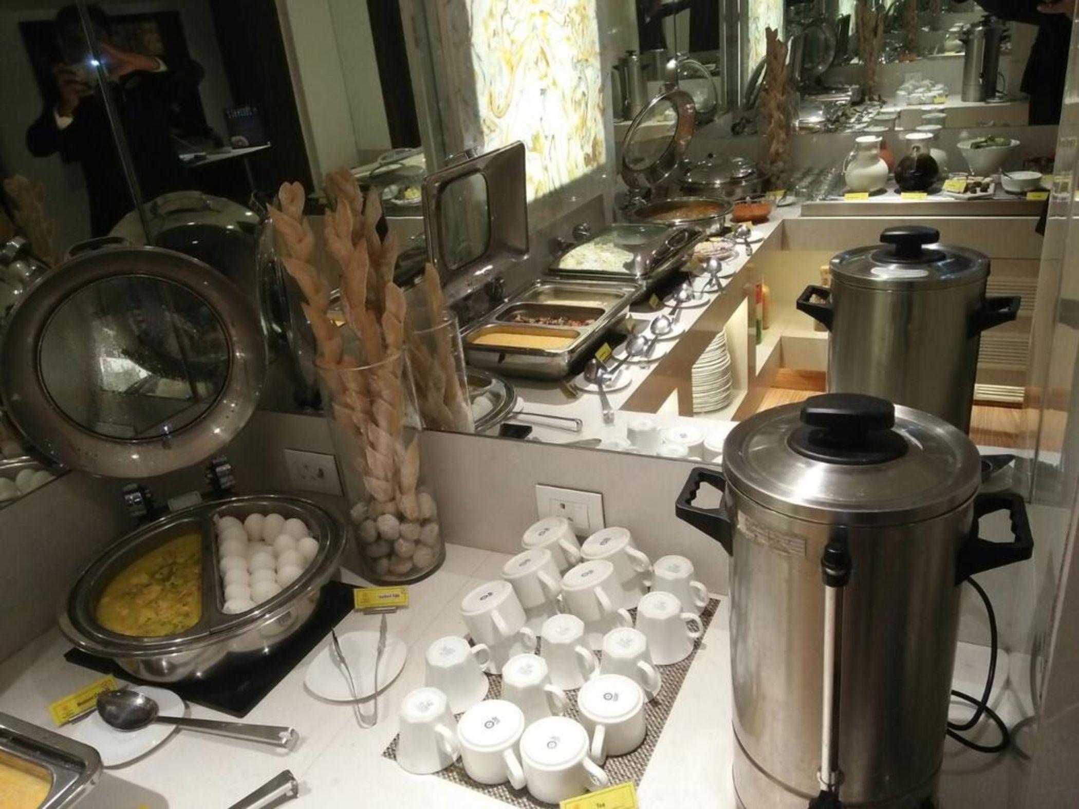 The Shalimar Hotel, Kemps Corner 4* Mumbai