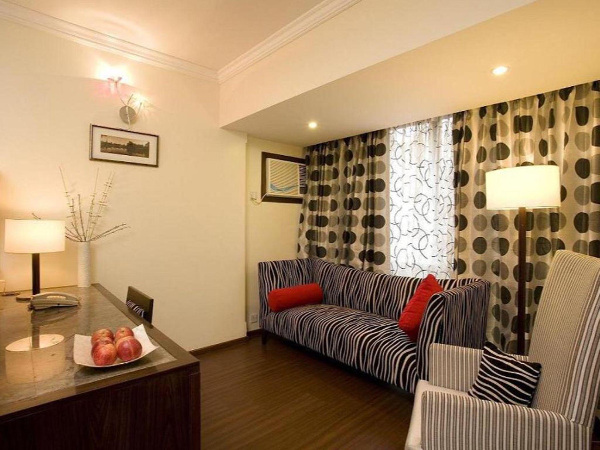 The Shalimar Hotel, Kemps Corner Hotel 4*