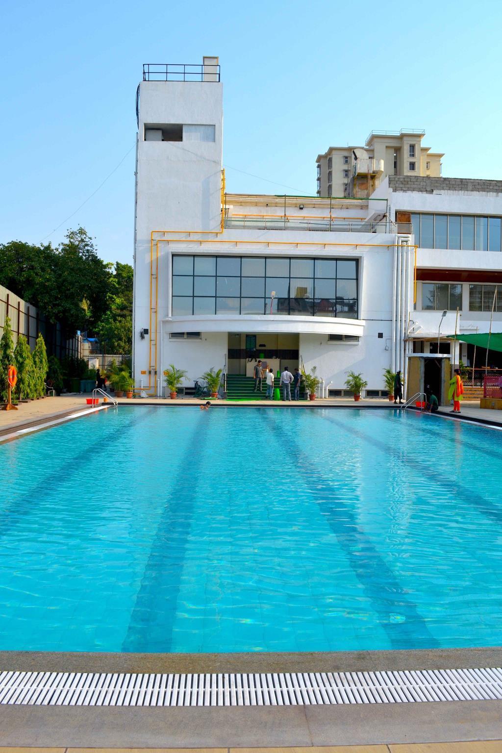 Club Emerald Hotel