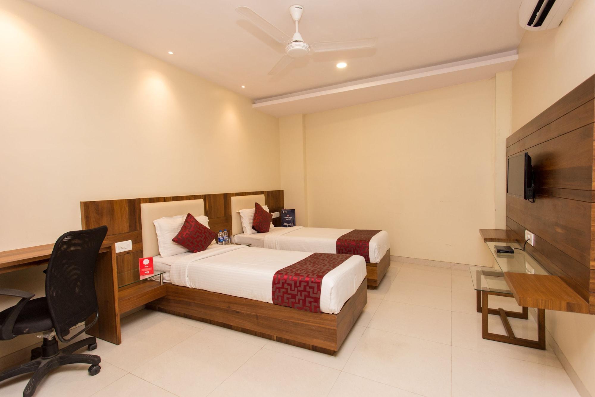 Hotel Fabhotel Address 3*