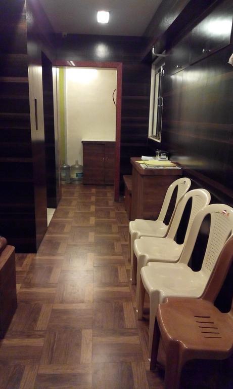 Zo Andheri West Lokhandwala Complex Bed & Breakfast 3*