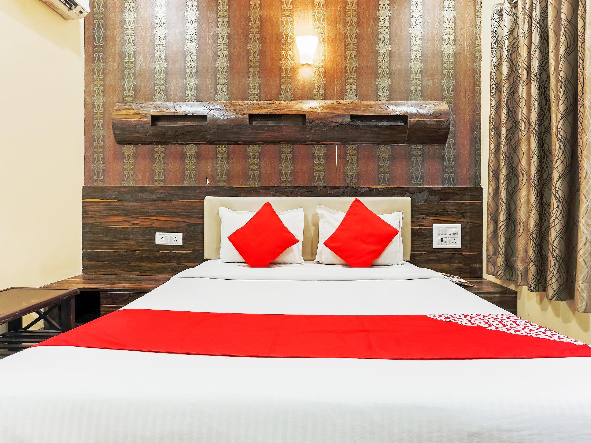 Adore Palace Lodge