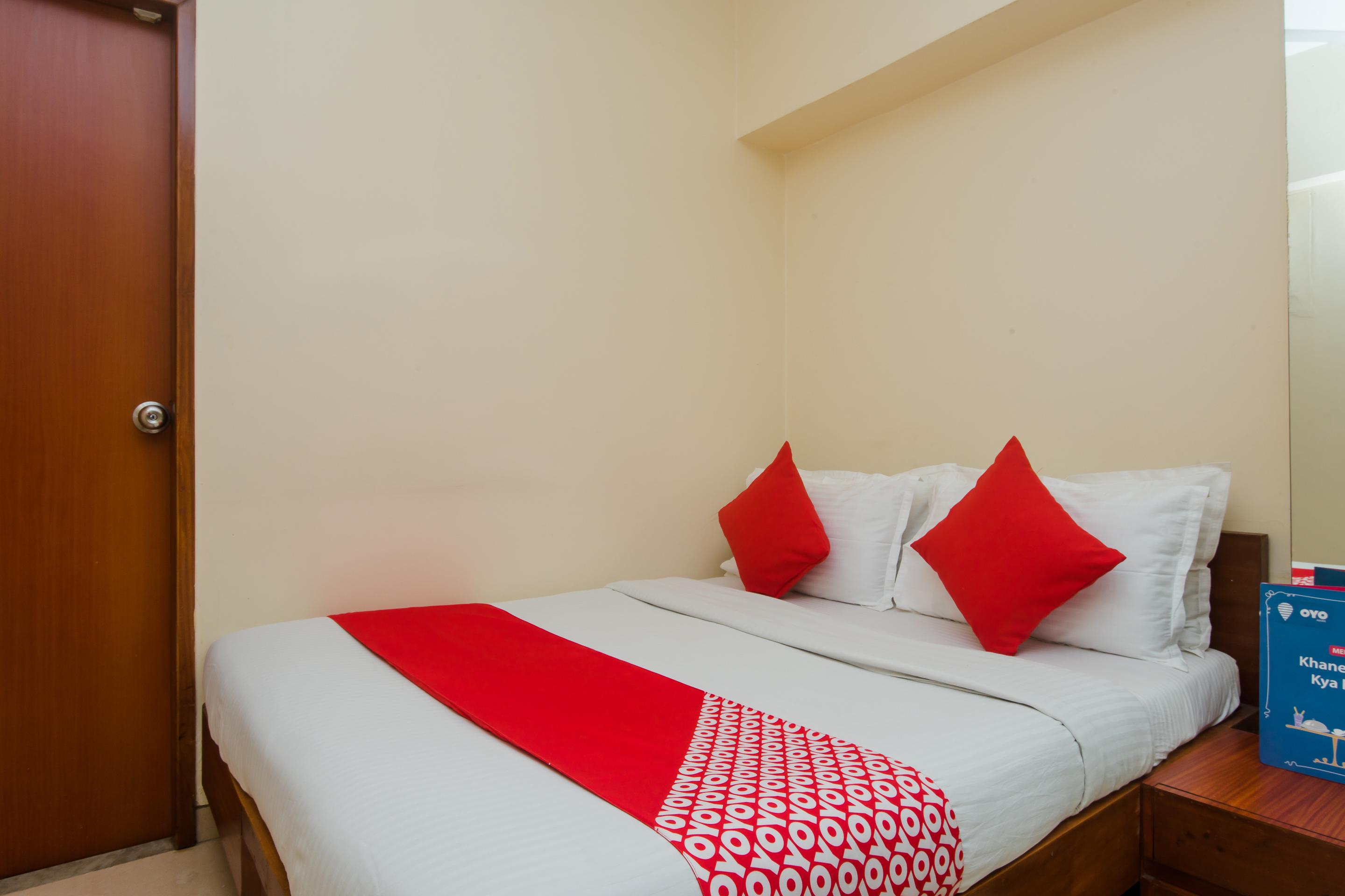 Jayshree Domestic Airport Hotel 3*