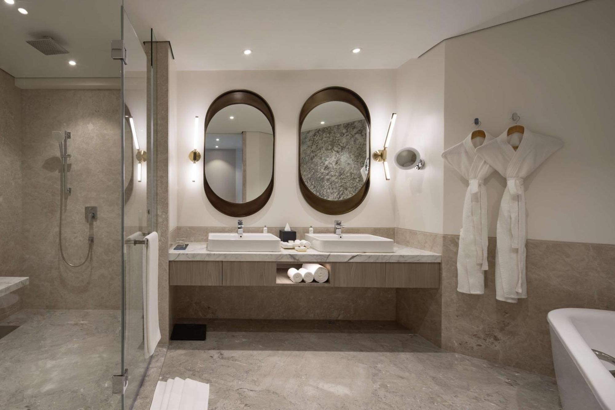 Radisson Blu International Airport 5* Bombaim