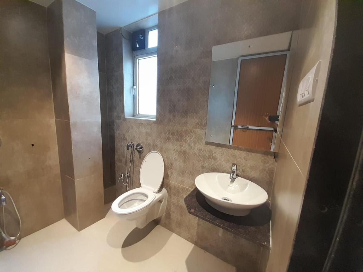Hotel Golden Oak Lodging By Wb Mumbai