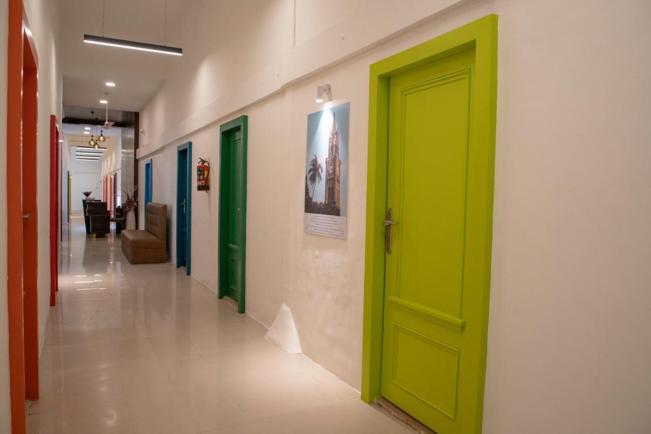 Empire Royale Hostel *