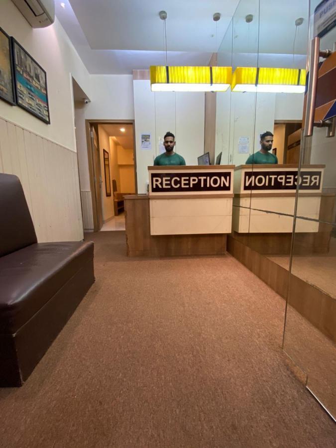 Airport Prime -near International Airport Andheri East 3* Bombaim