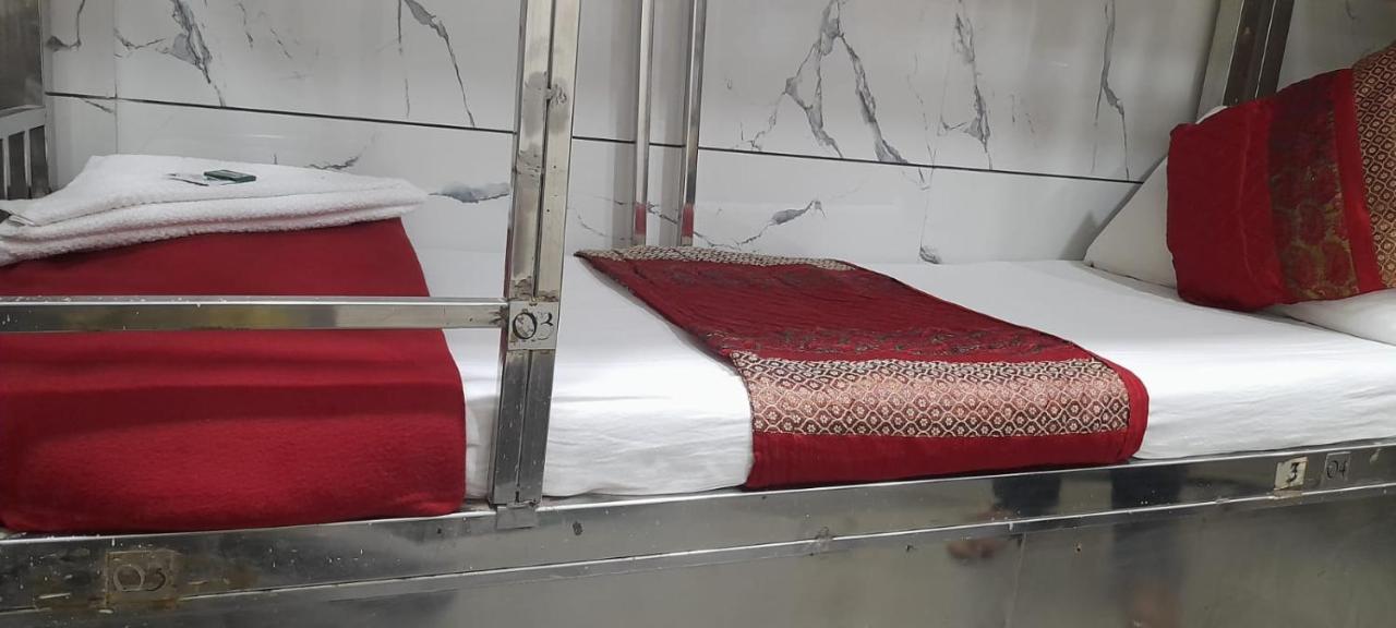 Hostel Amaan Palace *