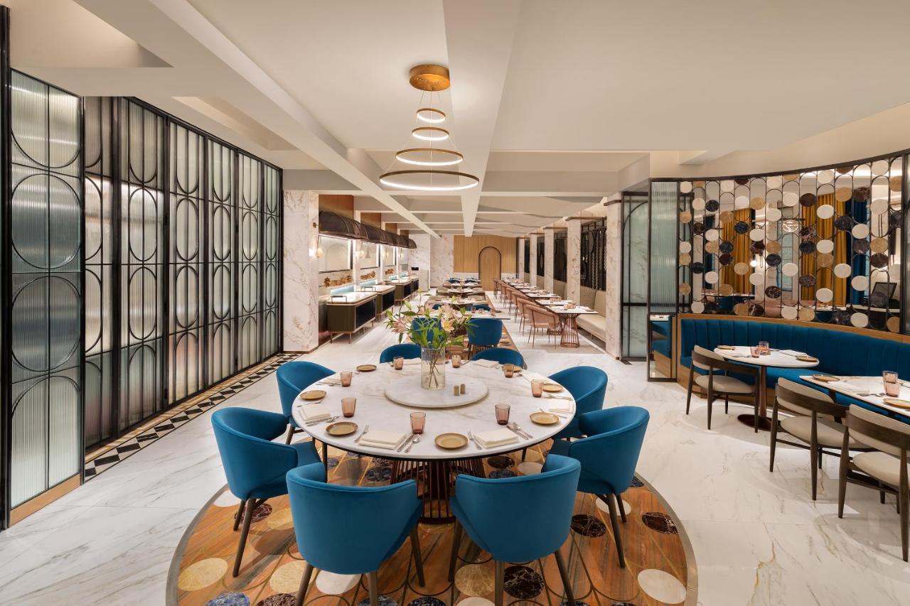 Radisson Goregaon 4*