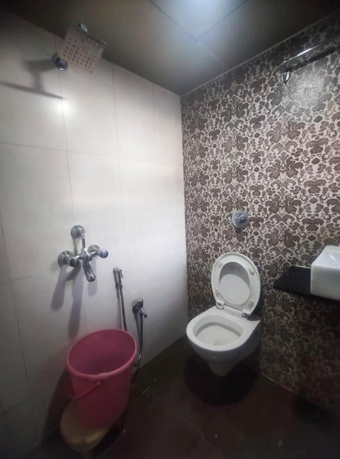 Mantra Lodging & Boarding Hotel