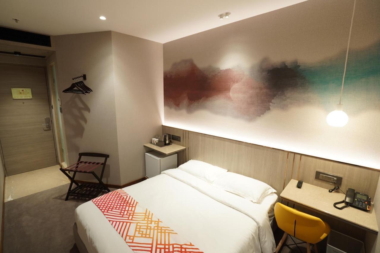 Hotel Ginger Mumbai, Goregaon Mumbai