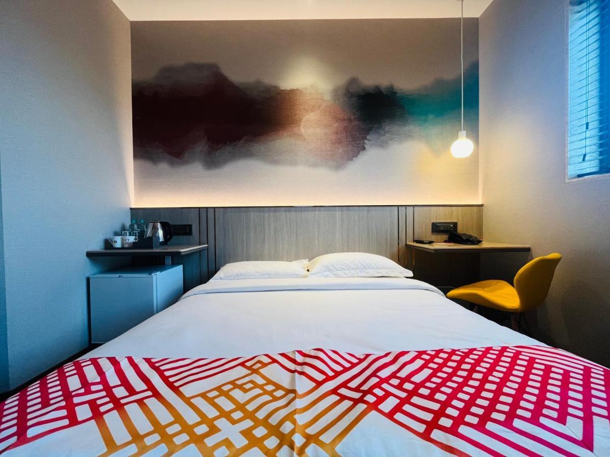 Hotel Ginger Mumbai, Goregaon