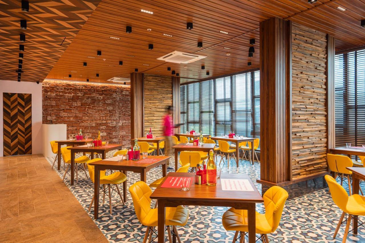 Ginger Mumbai, Goregaon Hotel 4*