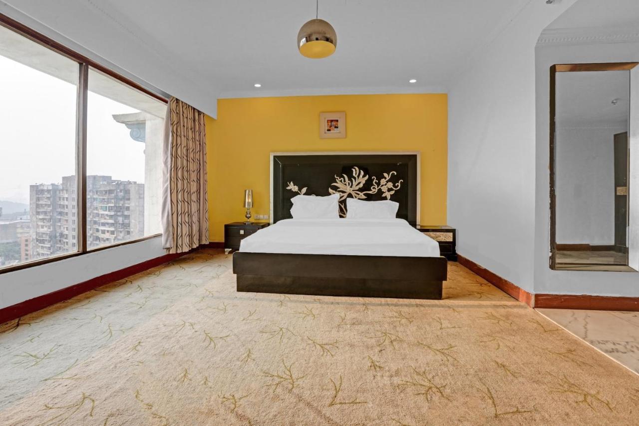 Townhouse Royal Palms Shared Serviced 4* Mumbai