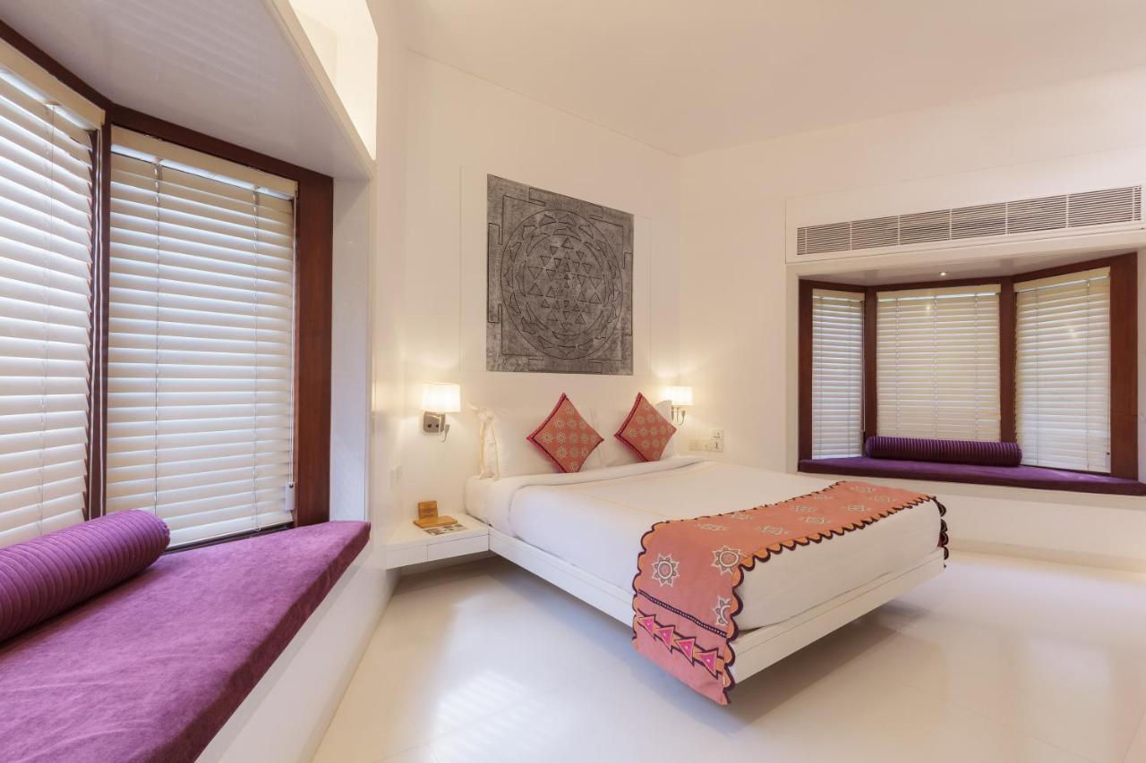Hotel Le Sutra Hotel, Khar, Mumbai
