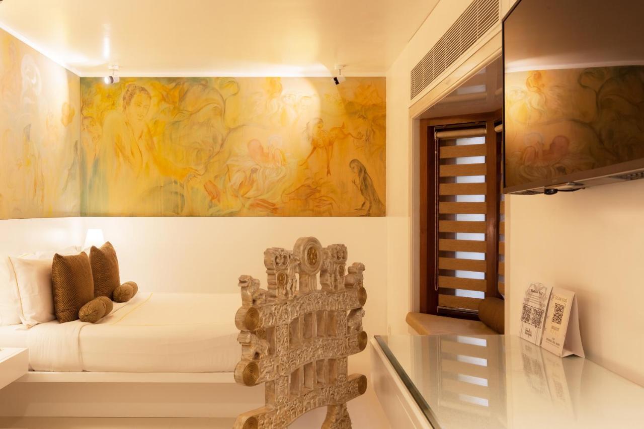 Le Sutra Hotel, Khar, Hotel