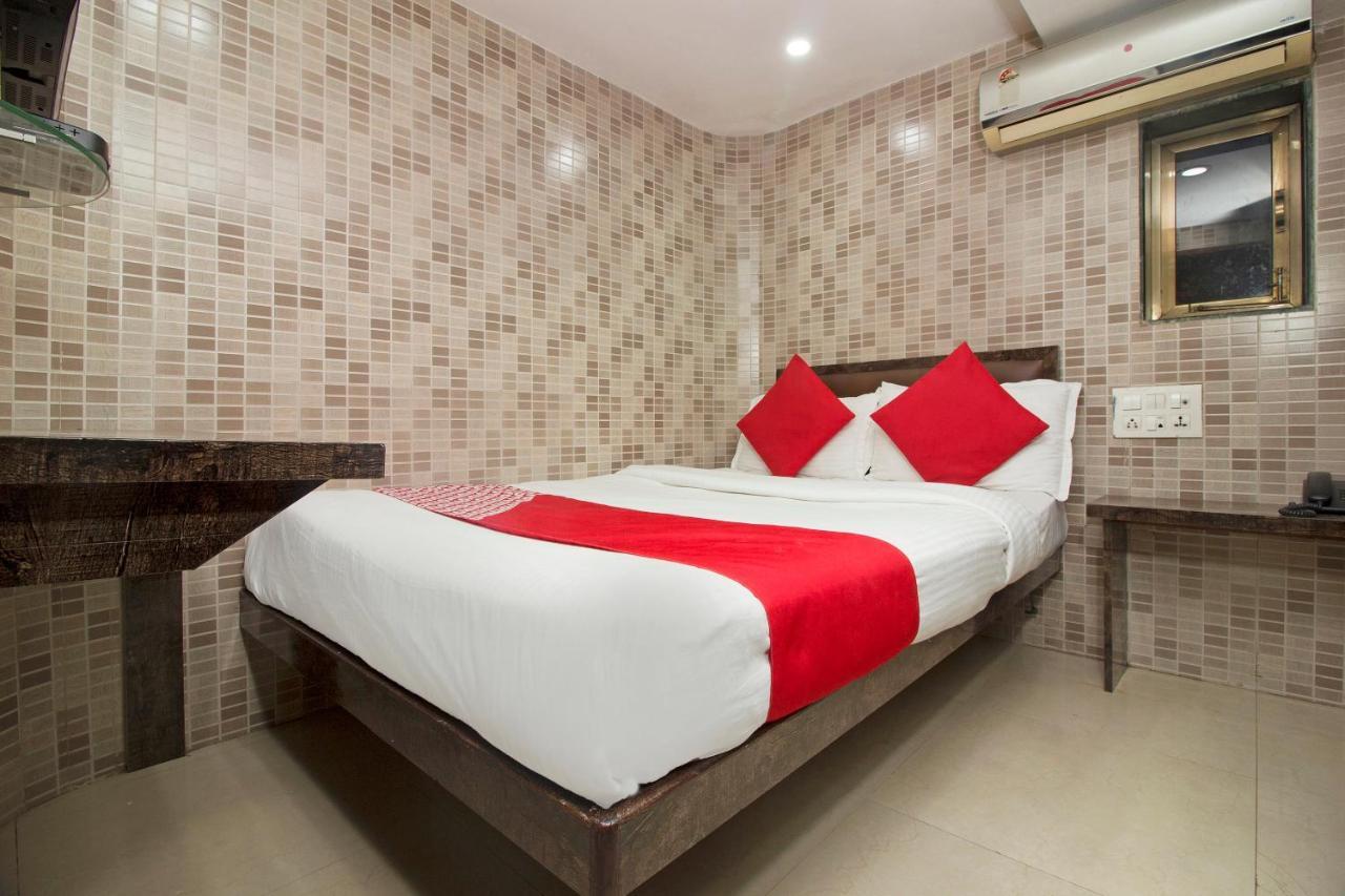 Hotel Oyo 6312 Paris Residency 3*