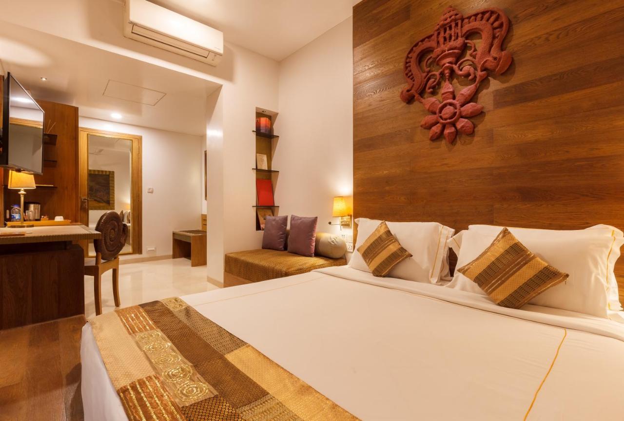 Hotel Le Sutra Hotel, Khar,