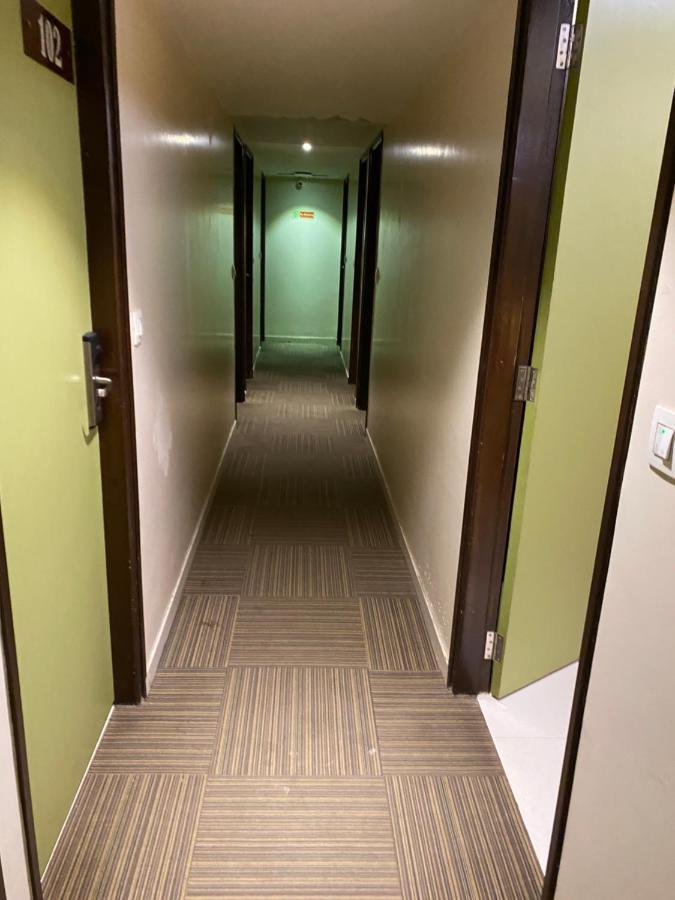 Regal International - Near International Airport Andheri East 3*